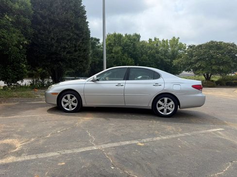 Used 2005 Lexus ES 330 FWD image 4