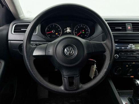 Used 2014 Volkswagen Jetta SE FWD image 5
