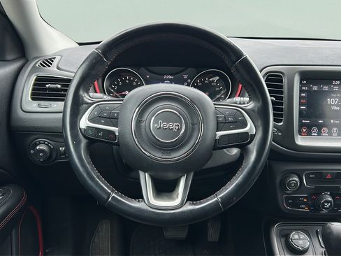 Used 2020 Jeep Compass Trailhawk AWD/4WD image 17