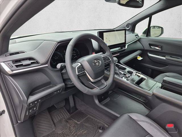 New 2026 Toyota Sienna XLE Woodland Edition AWD/4WD image 3