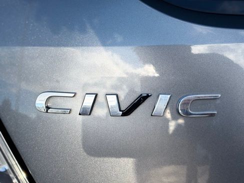 Used 2017 Honda Civic EX-L image 7