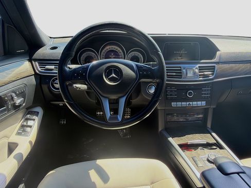 Used 2016 Mercedes-Benz E 350 Sedan w/ Premium Package image 16