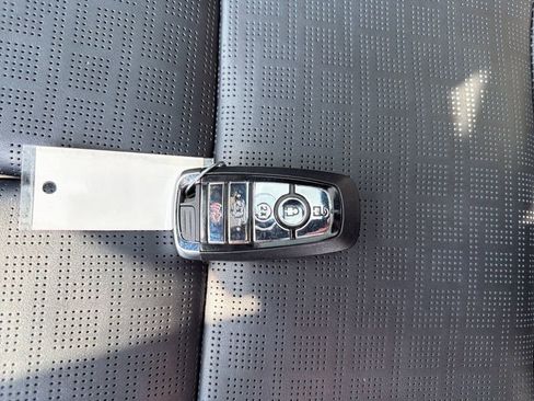 Used 2025 Lincoln Navigator Black Label AWD/4WD image 29