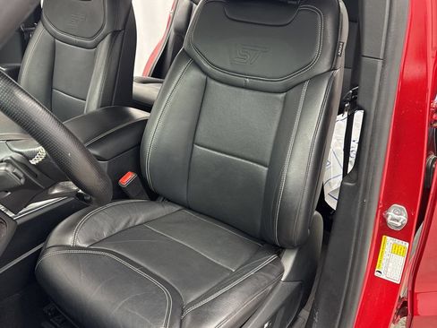 Used 2020 Ford Explorer ST w/ Premium Technology Package AWD/4WD image 9