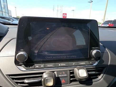 Used 2022 Nissan Altima 2.5 SV image 19