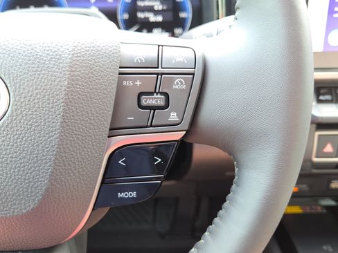 Certified 2025 Toyota Camry XLE w/ Premium Plus Package FWD image 27