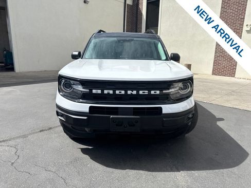 Used 2022 Ford Bronco Sport Outer Banks w/ Tech Package AWD/4WD image 2