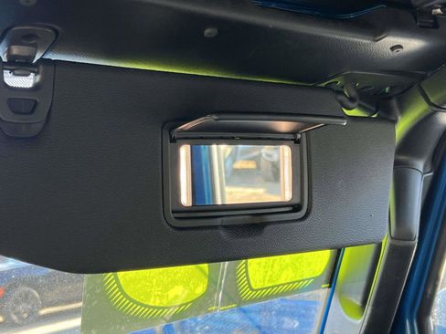 Used 2023 Jeep Wrangler Unlimited w/ Sun & Screen Package image 10