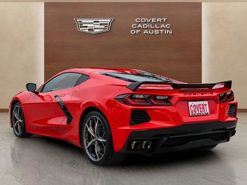 Used 2021 Chevrolet Corvette Stingray Preferred Cpe w/ Z51 Performance Package RWD image 3