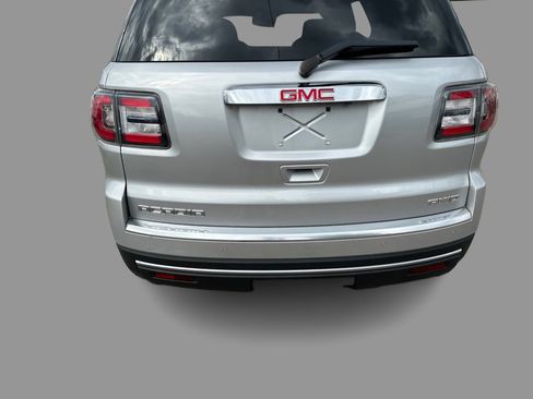 Used 2015 GMC Acadia SLE AWD/4WD image 33