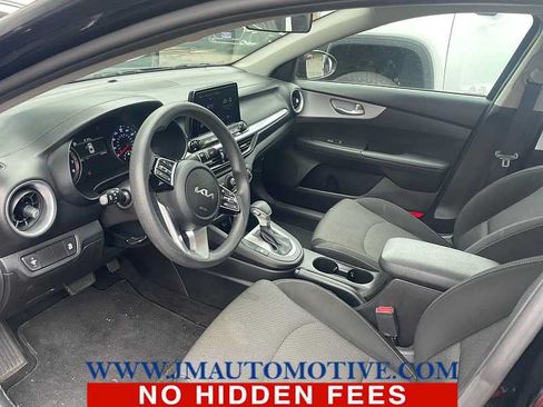 Used 2023 Kia Forte LXS FWD image 2