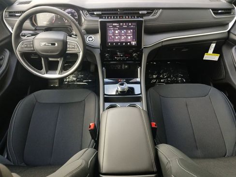 New 2026 Jeep Grand Cherokee Laredo image 20