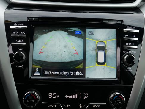 Certified 2017 Nissan Murano Platinum image 27