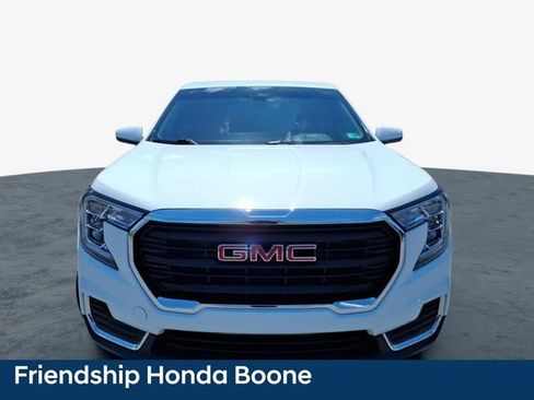 Used 2023 GMC Terrain SLE AWD/4WD image 4