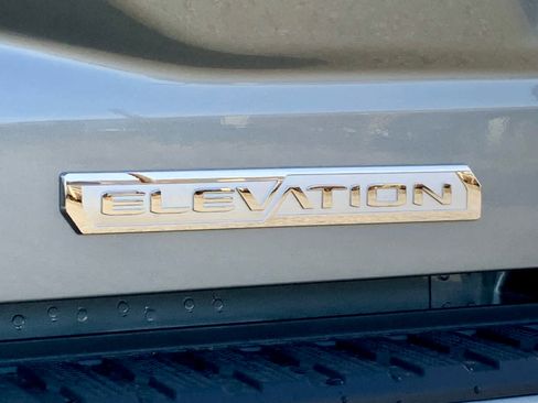 New 2026 GMC Sierra 1500 Elevation image 26