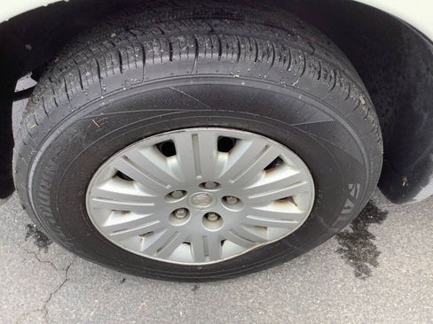 Used 2006 Chrysler Town & Country LX w/ Popular Equipment Group II FWD image 17
