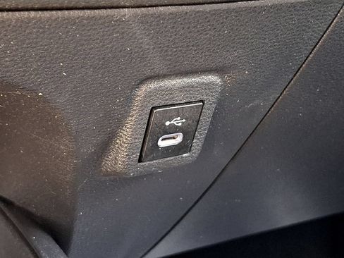 Used 2025 Toyota Corolla LE FWD image 23