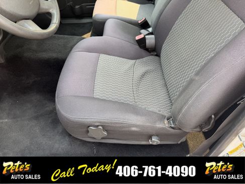 Used 2011 Chevrolet Colorado W/T AWD/4WD image 13