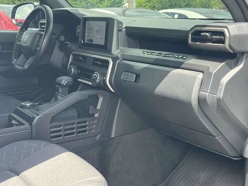 Used 2024 Toyota Tacoma SR w/ SR Upgrade Package AWD/4WD image 23