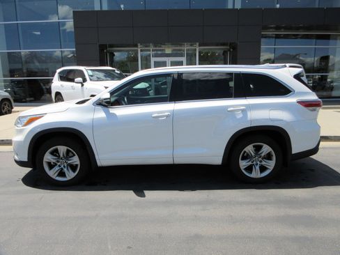 Used 2016 Toyota Highlander Limited Platinum AWD/4WD image 3