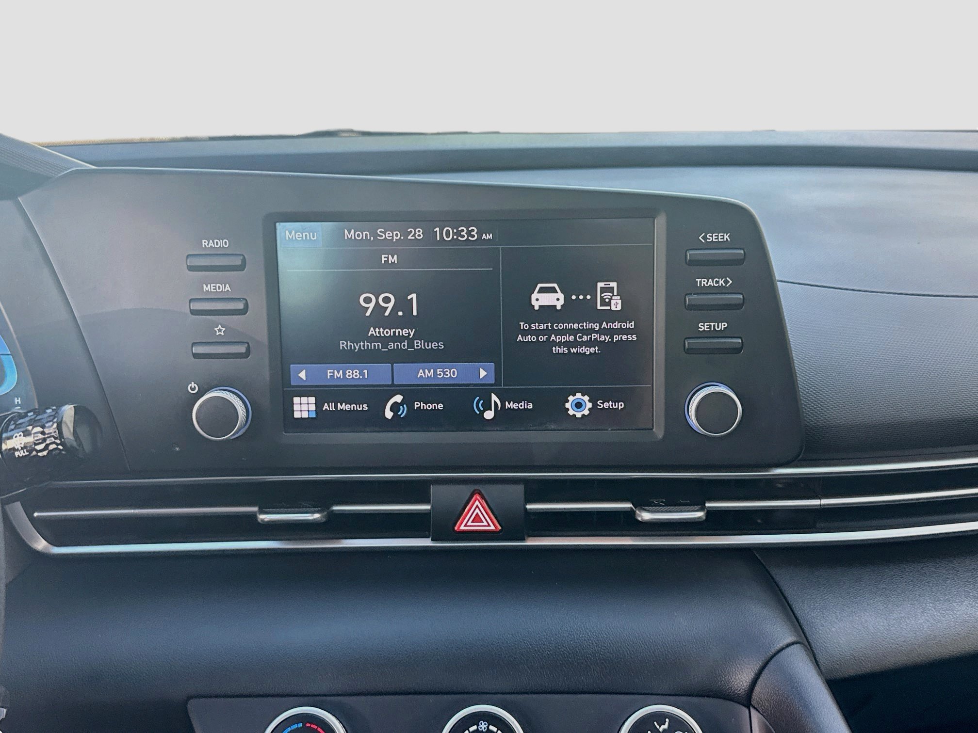Used 2025 Hyundai Elantra SE FWD image 10