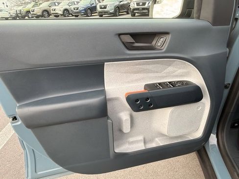 Used 2022 Ford Maverick XLT image 13