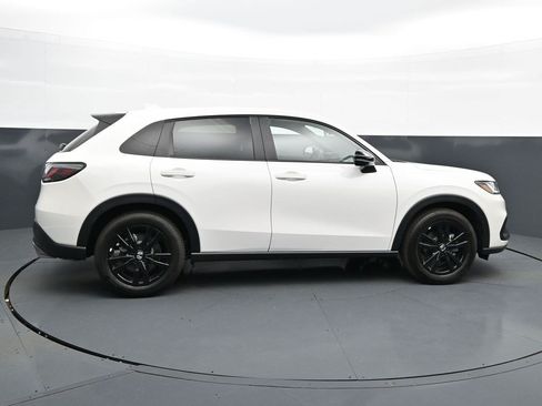 Used 2026 Honda HR-V Sport image 8