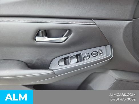 Used 2024 Nissan Sentra SV FWD image 26