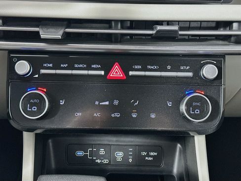 Used 2025 Hyundai Tucson SEL FWD image 24