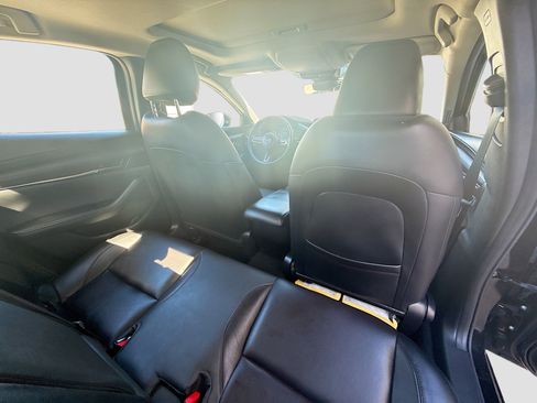 Used 2022 MAZDA MAZDA3 s image 30