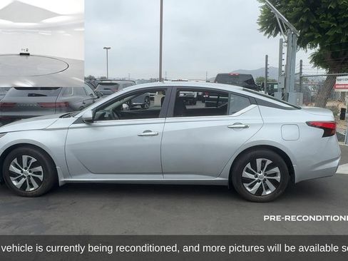 Used 2023 Nissan Altima 2.5 S FWD image 2