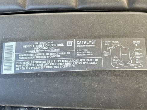 Used 2004 Chevrolet Corvette Coupe w/ Preferred Equipment Group RWD image 32