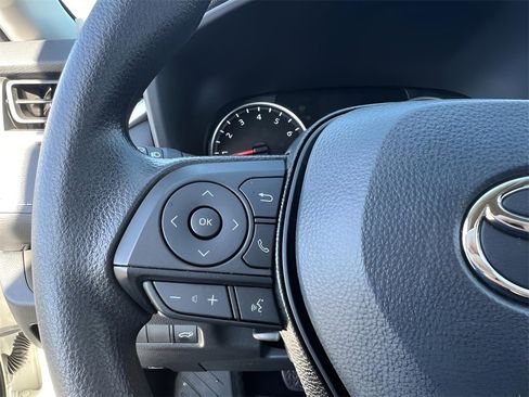 Certified 2021 Toyota RAV4 XLE image 21
