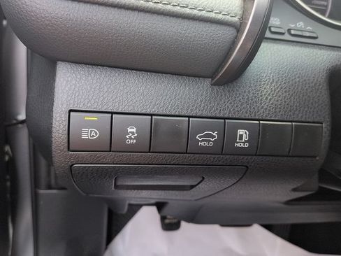 Certified 2023 Toyota Camry LE FWD image 17