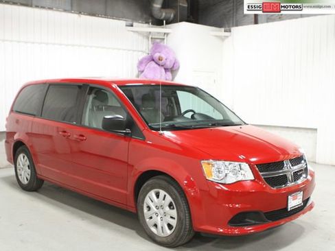 Used 2014 Dodge Grand Caravan SE w/ Quick Order Package 29E SE image 1