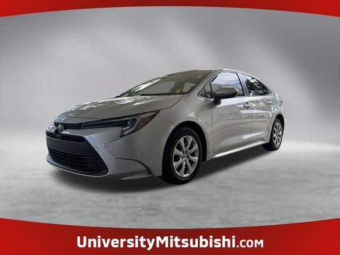 Used 2023 Toyota Corolla LE FWD image 1