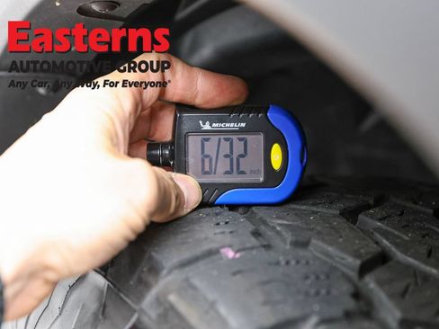 Used 2023 Nissan Pathfinder Rock Creek AWD/4WD image 32