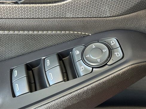 Used 2022 Chevrolet Traverse Premier w/ LPO, Floor Liner Package image 12