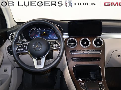 Used 2022 Mercedes-Benz GLC 300 4MATIC image 15