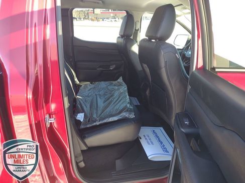 New 2025 Ford Ranger Lariat w/ Black Appearance Package image 33