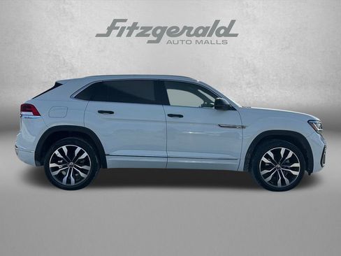 Used 2021 Volkswagen Atlas Cross Sport SEL R-Line image 5