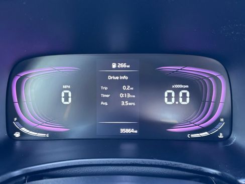 Used 2025 Kia Soul LX w/ LX Technology Package FWD image 40