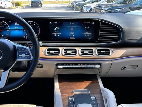 Used 2021 Mercedes-Benz GLS 450 4MATIC image 6