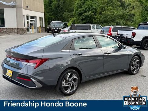 Used 2024 Hyundai Elantra SEL w/ Convenience Package FWD image 6