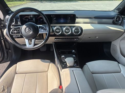 Used 2020 Mercedes-Benz A 220 A 220 image 25