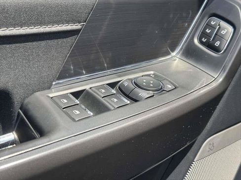 Used 2024 Ford F150 Lariat AWD/4WD image 20