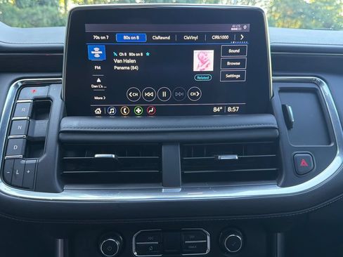 Used 2021 Chevrolet Tahoe Z71 w/ Z71 Signature Package AWD/4WD image 29