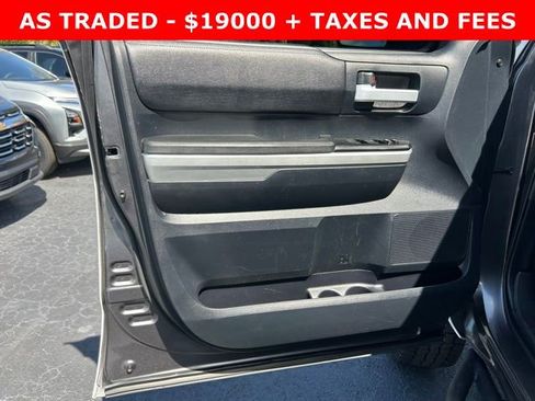 Used 2015 Toyota Tundra SR5 w/ SR5 Upgrade Package image 12