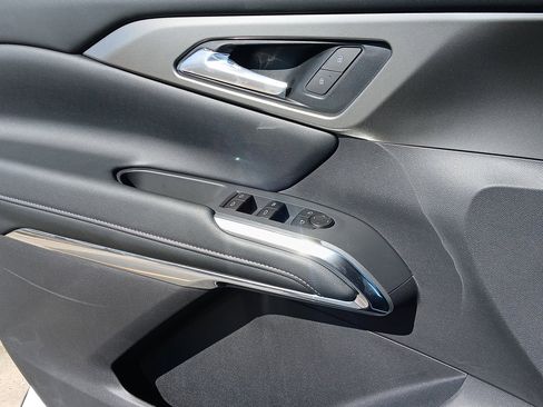 New 2026 Chevrolet Traverse LT w/ Driver Confidence Package image 15