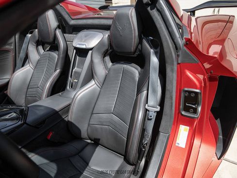 Used 2023 Chevrolet Corvette Z06 w/ Z07 Performance Package RWD image 58